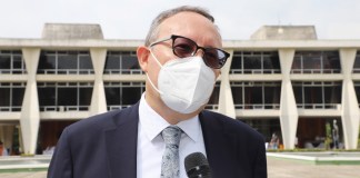 Pablo Oliva, ex rector en funciones de la USAC. Foto La Hora: Soy Usac
