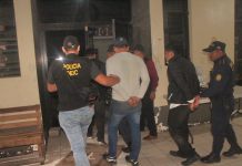 Autoridades capturaron a tres presuntos sicarios del "Barrio 18", mismo que, según las autoridades, se presume realizarían un ataque armado en Cobán.