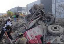 Se reportan complicaciones en el tránsito enl a ruta al pacífico a causa de un accidente de traíler