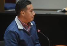 Ex subinspector de PNC de San Andrés Itzapa es ligado a otro proceso por abuso de autoridad Edy Vásquez Rabanales fue ligado a proceso en otro caso. Foto La Hora: Fabricio Alonzo