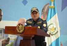 PNC refuerza operativos en centros educativos para evitar el reclutamiento de pandillas El director de la PNC, David Boteo, comenta por las requisas que se realizan para disminuir las extorsiones e informa de la suspensión de descansos. Foto: La Hora