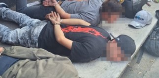 Con celulares, billeteras y relojes, PNC captura a banda de asalta buses en la avenida Petapa