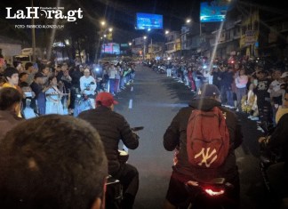 Reclaman en contra del seguro haciendo carreras sin casco
