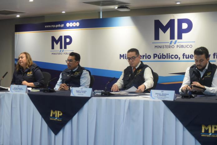 Las autoridades del MP ofrecieron una conferencia de prensa sobre extorsiones en el país. Foto: La Hora / José Orozco. 