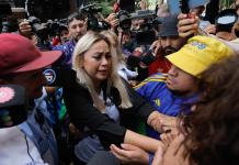 “Maradona fue asesinado”: el duro alegato del abogado de sus hijas en el juicio por su muerte Foto La Hora: EFE