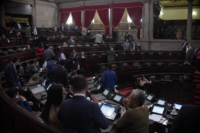 Los diputados conocieron en primer debate tres iniciativas de ley este 11 de marzo. Foto: La Hora / José Orozco