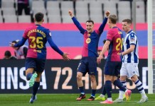 El FC Barcelona logró una contundente victoria de 4-0 sobre la Real Sociedad, consolidándose como líder en solitario del campeonato.