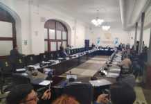 Ausencia de la mayoría de jefes de bloque imposibilita plenarias en primera semana de abril La junta directiva del Congreso espero varios minutos a jefes de bloque para aprobar las agendas para las plenarias de la presente semana. Foto: La Hora