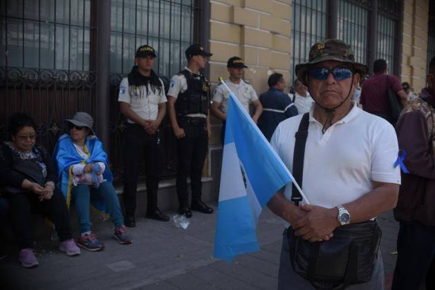 Jubilados del Ejército de Guatemala. Foto La Hora / José Orozco