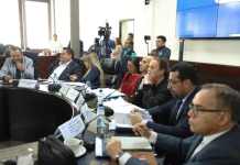 Educación requeriría de Q12 mil millones para acceso universal de tecnología La ministra de Educación, Anabella Giracca, acude a la instancia de jefes de bloque. Foto: Congreso