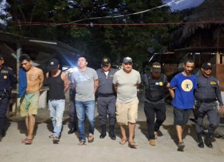 Integrantes de "Falsos Pastores" intentaron escapar de la cárcel de Izabal. Foto La Hora: PNC
