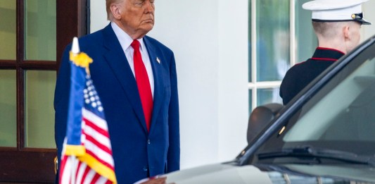 Donald Trump durante conferencia de prensa en la Casa Blanca. Foto La Hora: EFE