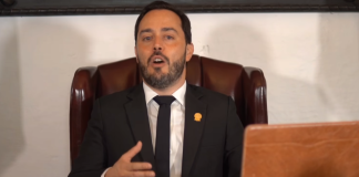 El alcalde antigüeño se pronunció ante las medidas tomadas sobre los despidos en la municipalidad, indicando que fueron "apegadas a la ley".