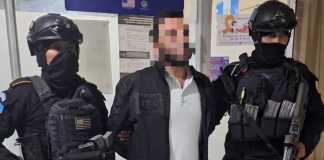 Alias "Carnitas" fue capturado en la zona 1 de Cobán. Foto La Hora: PNC