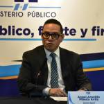 Ángel Pineda, secretario del MP, señala que el presidente debería resarcir a la población afectada por las protestas. Foto La Hora: Daniel Ramírez