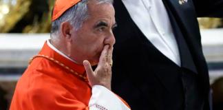 El cardenal italiano Angelo Becciu. Foto La Hora: EFE.