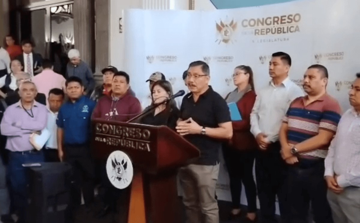 «Esto no es ilegal»: Dirigente del Sindicato de Trabajadores del Congreso justifica bono de Q3 mil