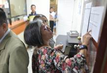 Juzgado Sexto Penal suspendió nuevamente audiencia para conocer argumentos de la abogada Claudia González. Foto La Hora: Fabricio Alonzo