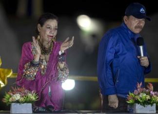 El presidente de Nicaragua, Daniel Ortega, y su esposa y copresidenta Rosario Murillo. Foto La Hora: Achivo EFE.
