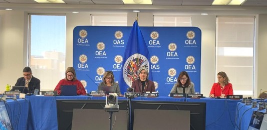 Embajadora Claudia Escobar, quien preside la Comisión de Asuntos Jurídicos y Políticos de la OEA. Foto La Hora Ministerio de Relaciones Exteriores
