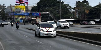 Cientos de guatemaltecos empezaron a regresar a sus hogares después de las vacaciones de Semana Santa. Foto La Hora: Daniel Ramírez.