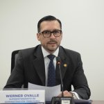 Netcenters anunciaron una acción contra el nombramiento de Werner Ovalle como jefe de la SAT. Foto La Hora: José Orozco.