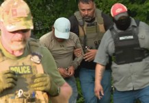 Migrante guatemalteco se esconde en un árbol por 8 horas para evitar ser arrestado por ICE