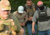 Migrante guatemalteco se esconde en un árbol por 8 horas para evitar ser arrestado por ICE