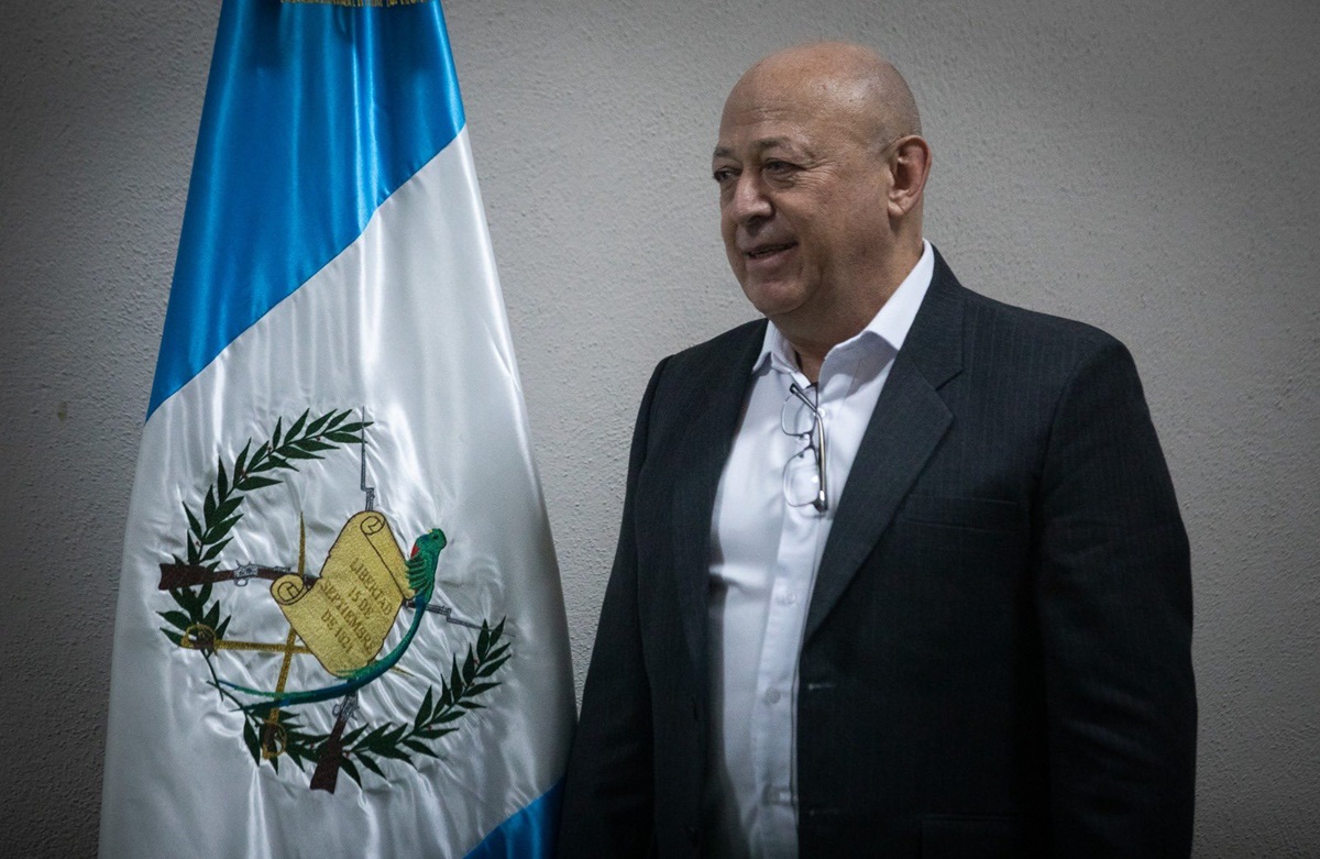 Renuncia Iván Carpio, secretario de SAAS, ¿quién asume ahora el cargo?
