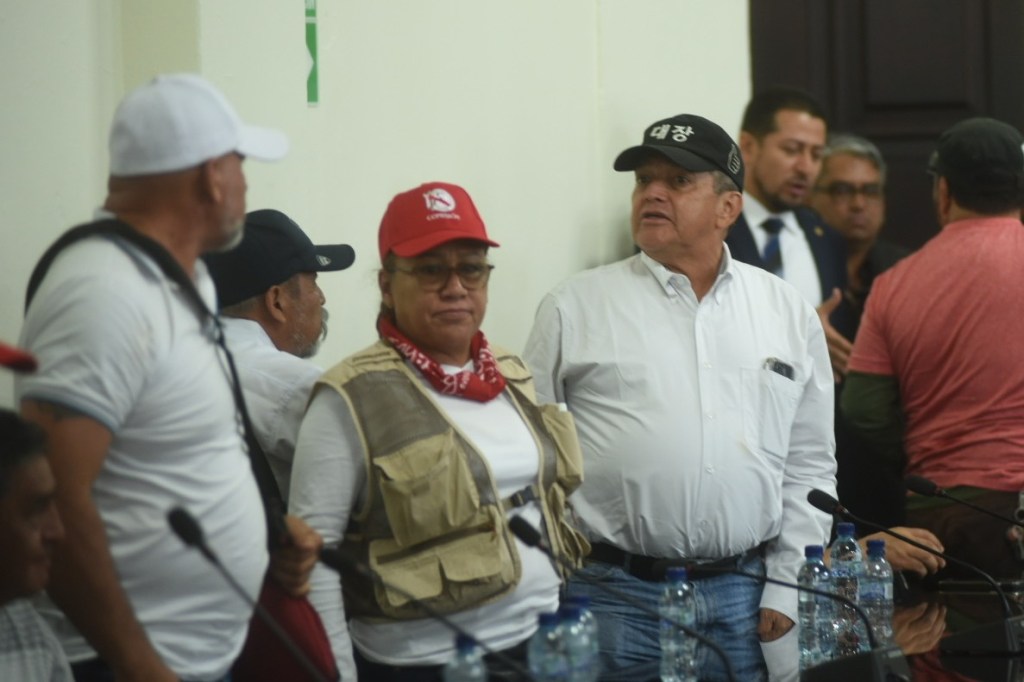 Sandra Méndez, es una de las dirigentes cercanas a Joviel Acevedo, incluos, es una de las de su circuito de seguridad. Foto: La Hora / José Orozco.