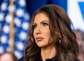 Kristi Noem fue víctima de un robo