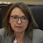 La ministra de Ambiente, Patricia Orantes, explica el proceso para presentar una nueva iniciativa de ley de aguas.