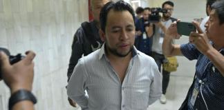 Luis Pacheco y Héctor Chaclán, exautoridades de los 48 Cantones de Totonicapán, en el Juzgado de Turno de la ciudad.