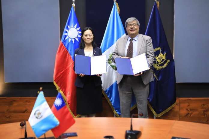 Más de 200 unidades motorizadas fueron donadas por China (Taiwán) a la PNC