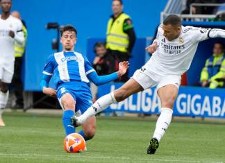 Kylian Mbappé fue expulsado en el partido contra el Alavés