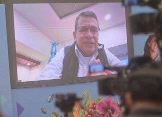 Ministro de Comunicaciones, Infraestrucutra y Vivienda durante la conferencia, La Ronda