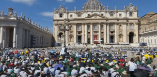 «Nunca podrá haber paz si no aprendemos a perdonarnos unos a otros», la frase de Francisco que se recuerda en la misa en el Vaticano