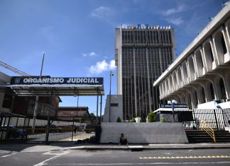 El edificio de la Torre de Tribunales, ubicado en la zona 1 capitalina, es uno de los lugares en donde se tramitan los casos. Foto: La Hora / Diego España.