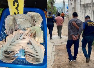 Dinero en efectivo localizado y presuntos miembros del barrio 18 capturados tras allanamiento en Boca Del Monte. Foto La Hora: PNC