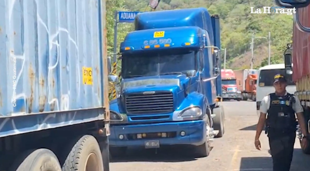 PNC libera bloqueo a inmediaciones de aduana La Ermita y frontera con El Salvador