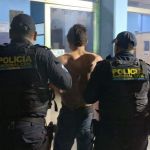 Presunto responsable de rapto de una bebé de 2 meses capturado en San Vicente Pacaya. Foto La Hora: PNC