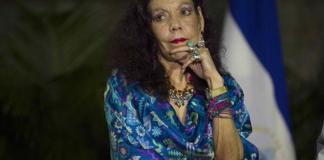 La copresidenta de Nicaragua, Rosario Murillo, tildó este martes de "miserables" a los que se manifestaron contra el Gobierno de su esposo, Daniel Ortega Foto La Hora: Archivo EFE.