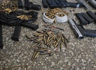 PNC investiga red de alquiler de armas dirigida por reos para cometer crímenes fuera de las cárceles. Foto: La Hora: Archivo.