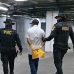 Autoridades policiales fueron alertadas tras un incidente armado, donde iniciaría una persecución para la captura del causante de la muerte de una persona.