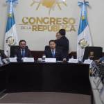 La junta directiva del Congreso propuso un orden del día para la plenaria del 29 de abril, pero el diputado Álvaro Arzú Escobar logró una modificación de la mayoría de incisos. Foto: La Hora / José Orozco