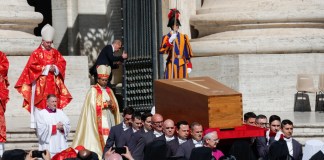 En la homilía del funeral del Papa Francisco, la voluntad del argentino de defender la paz con frases como "construir puentes y no muros", frente diversos líderes mundiales.