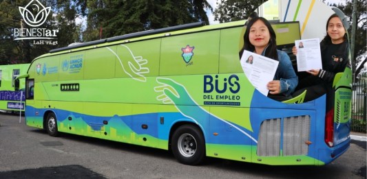 Conoce el Bus del empleo el proyecto que busca crear espacios inclusivos donde tanto personas refugiadas como vecinos de la ciudad puedan acceder a oportunidades que mejoren su calidad de vida. Foto: La Hora / Municipalidad de Guatemala
