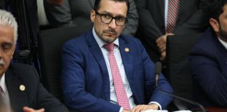 El jefe de la SAT, Werner Ovalle, en una citación de la bancada Cabal. Foto: Congreso de la República