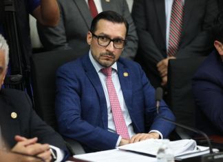 El jefe de la SAT, Werner Ovalle, en una citación de la bancada Cabal. Foto: Congreso de la República