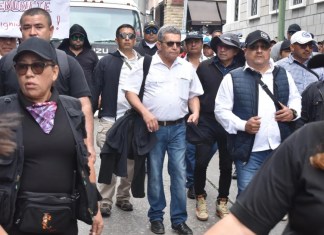 Juzgado ordena a STEG abstenerse de suspender clases, bloquear carreteras y obstaculizar trabajo del Mineduc Joviel Acevedo durante una manifestación en 2024. Foto La Hora: Daniel Ramírez.